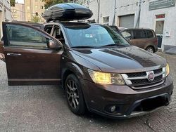 Braun Gebraucht 2013 Fiat Freemont SUV | 12.000 € (Teuer)