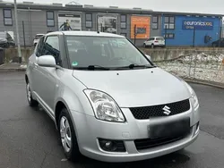 Silber Gebraucht 2009 Suzuki Swift Kleinwagen | 2.700 €