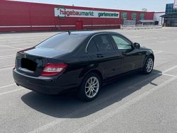 Schwarz Gebraucht 2007 Mercedes 200 Limousine | 3.490 €