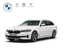 Weiss Gebraucht 2021 BMW 530 Luxury Line Kombi | 36.450 € (Fairer Preis)