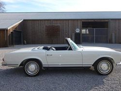 Weiß Gebraucht 1967 Mercedes 230 Cabrio | 65.000 €