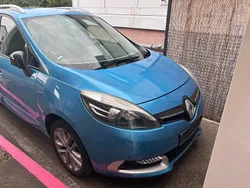 Blau Gebraucht 2015 Renault Scénic III Van / Kleinbus | 6.800 € (Fairer Preis)