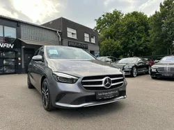 Grau Gebraucht 2019 Mercedes B220 Progressive Van / Kleinbus | 26.980 € (Etwas zu teuer)