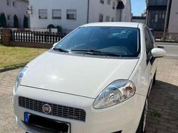 Weiß Gebraucht 2009 Fiat Grande Punto Dynamic Kleinwagen | 2.299 € (Fairer Preis)