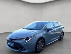 Grau Gebraucht 2022 Toyota Corolla Team Kombi | 24.990 € (Fairer Preis)