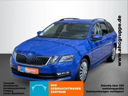 Energyblau uni Gebraucht 2018 Skoda Octavia Clever Kombi | 15.890 € (Fairer Preis)