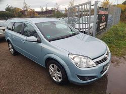 Blau Gebraucht 2009 Opel Astra Kombi | 2.400 € (Etwas zu teuer)
