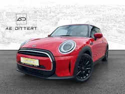 Rot Gebraucht 2023 Mini Cooper Classic Kleinwagen | 23.990 € (Teuer)
