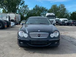 Blau Gebraucht 2006 Mercedes C220 Coupé | 2.900 € (Fairer Preis)
