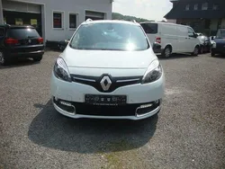 Weiß Gebraucht 2014 Renault Grand Scénic III Bose Edition Van / Kleinbus | 3.999 € (Fairer Preis)