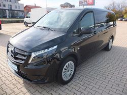 Schwarz Gebraucht 2024 Mercedes Vito Kombi | 41.650 €