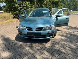 Grün Gebraucht 2000 Nissan Almera Kleinwagen | 350 €
