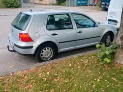 Grau Gebraucht 2000 VW Golf IV Limousine | 999 € (Fairer Preis)