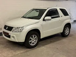 Weiß Gebraucht 2007 Suzuki Grand Vitara SUV | 5.600 € (Fairer Preis)