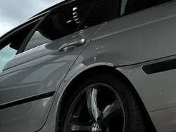 Silber Gebraucht 2003 BMW 320 Kombi | 4.000 € (Teuer)
