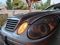 Silber Gebraucht 2002 Mercedes E220 Elegance Limousine | 3.500 € (Teuer)
