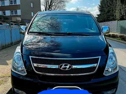 Schwarz Gebraucht 2011 Hyundai H-1 Van / Kleinbus | 8.900 € (Teuer)
