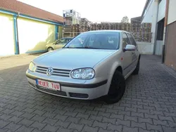 Silber Gebraucht 1998 VW Golf IV Comfortline Limousine | 2.000 € (Fairer Preis)