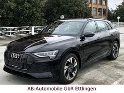 Mythosschwarz Gebraucht 2021 Audi e-tron Advanced SUV | 37.900 € (Guter Preis)
