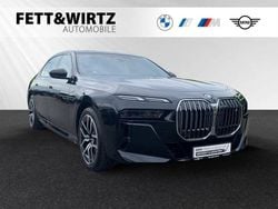 Saphirschwarz metallic Gebraucht 2024 BMW i7 M Sport Limousine | 73.900 € (Fairer Preis)