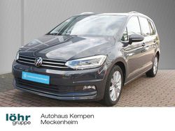 Grau Gebraucht 2021 VW Touran Highline Van / Kleinbus | 28.870 € (Fairer Preis)