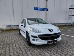 Weiß Gebraucht 2009 Peugeot 207 Filou Kleinwagen | 2.999 € (Etwas zu teuer)