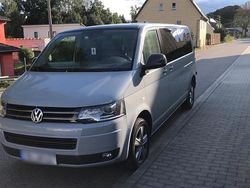 Grau Gebraucht 2013 VW Caravelle Van / Kleinbus | 10.000 € (Fairer Preis)