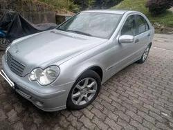 Silber Gebraucht 2005 Mercedes C200 Classic Limousine | 3.600 € (Guter Preis)