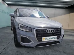 Grau Gebraucht 2023 Audi Q2 Advanced SUV | 29.240 € (Fairer Preis)