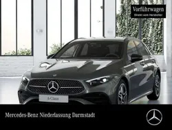 Mountain grau Gebraucht 2025 Mercedes A180 AMG Limousine | 35.380 € (Fairer Preis)