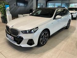 Weiß Gebraucht 2025 BMW 520 M Sport Kombi | 46.900 € (Fairer Preis)