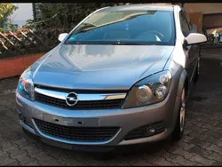 Opel Astra GTC