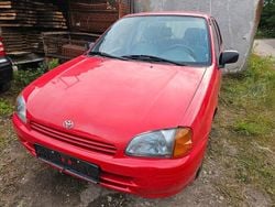Rot Gebraucht 1997 Toyota Starlet Kleinwagen | 3.850 € (Teuer)
