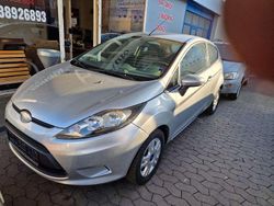 Polarsilber metallic Gebraucht 2009 Ford Fiesta Trend Kleinwagen | 2.250 € (Guter Preis)
