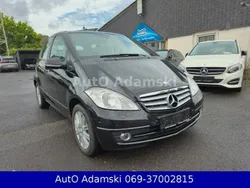 Schwarz Gebraucht 2011 Mercedes A160 Elegance Van / Kleinbus | 9.780 € (Teuer)