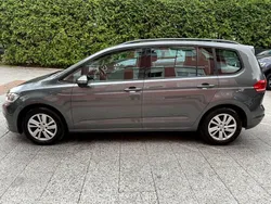 Grau Gebraucht 2020 VW Touran Comfortline Van / Kleinbus | 19.980 € (Superpreis)