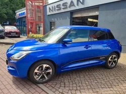 Blau Neu 2025 Suzuki Swift Comfort+ Limousine | 22.695 €