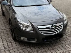 Grau Gebraucht 2011 Opel Insignia Sport Limousine | 3.750 € (Superpreis)