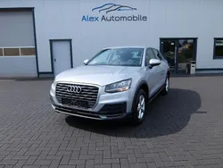 Silber Gebraucht 2018 Audi Q2 Ambiente SUV | 12.800 € (Fairer Preis)