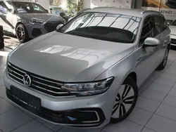 Reflexsilber metallic Gebraucht 2019 VW Passat GTE Kombi | 19.990 € (Superpreis)