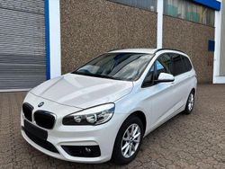 Weiß Gebraucht 2017 BMW 216 Gran Tourer Sport Line Van / Kleinbus | 7.400 € (Etwas zu teuer)