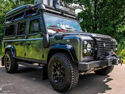 Grau Gebraucht 2015 Land Rover Defender SE SUV | 51.000 €
