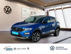 Blau Gebraucht 2021 VW T-Roc Active SUV | 21.750 € (Guter Preis)