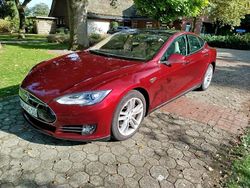 Rot Gebraucht 2013 Tesla Model S Kleinwagen | 13.500 € (Fairer Preis)