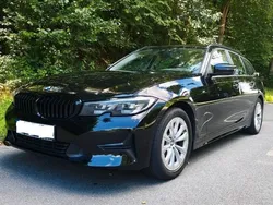 Schwarz Gebraucht 2020 BMW 318 Sport Line Kombi | 24.950 € (Fairer Preis)