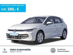 Weiß Gebraucht 2024 VW Golf VIII Life Limousine | 22.995 € (Superpreis)