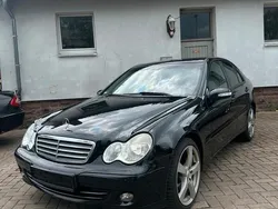 Schwarz Gebraucht 2004 Mercedes C180 Limousine | 3.299 € (Teuer)
