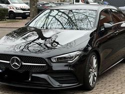 Schwarz Gebraucht 2020 Mercedes CLA200 Shooting Brake AMG line Kombi | 24.500 € (Guter Preis)