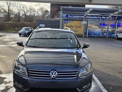 Grau Gebraucht 2011 VW Passat Comfortline Kombi | 7.499 € (Fairer Preis)