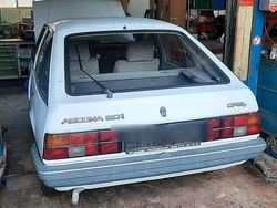 Weiß Gebraucht 1986 Opel Ascona | 1.000 €